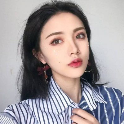 打铁花不慎点燃氢气球 市民吓到狂奔