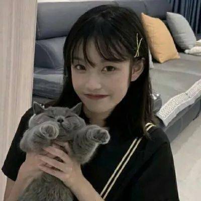 “卖一套房亏了一百万，我不敢说自己是中产了”