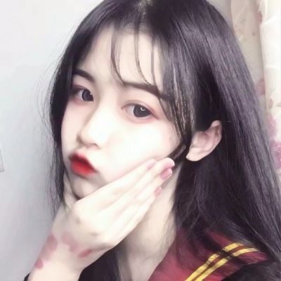奥沙利文边吸氧边为中国粉丝签名